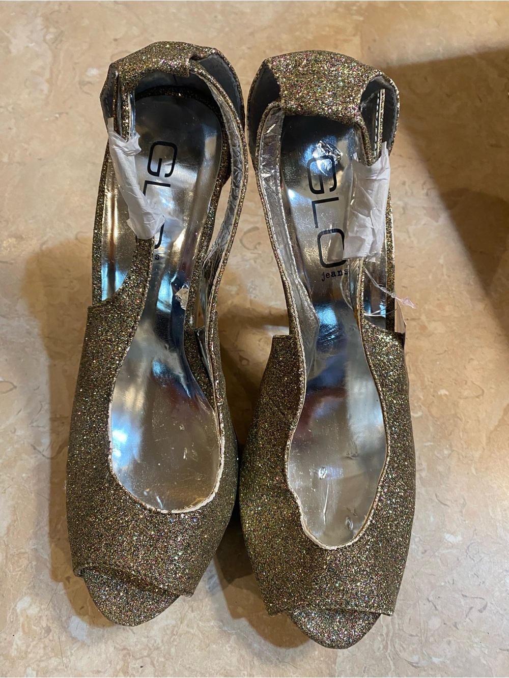 GLO jeans Multi-Glitter Gold Peep-Toe Slingback Sandals